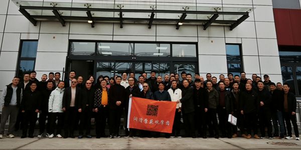 润滑学苑组织80多位嘉宾参观东风嘉实多工厂